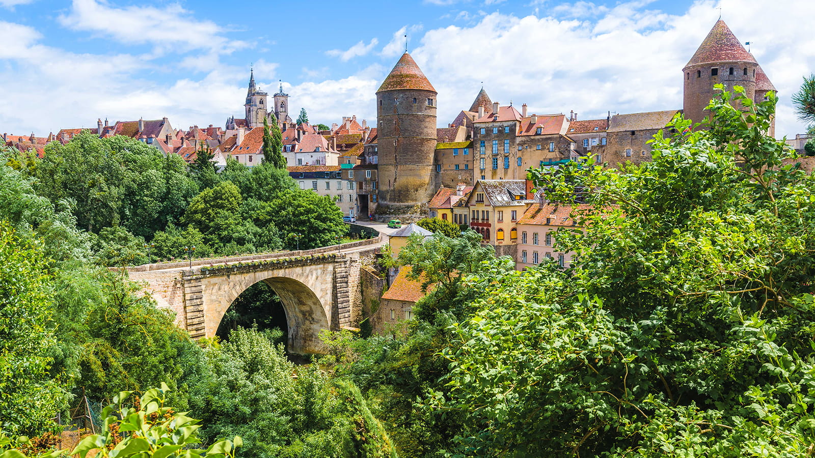 Vue sur Semur-en-Auxois