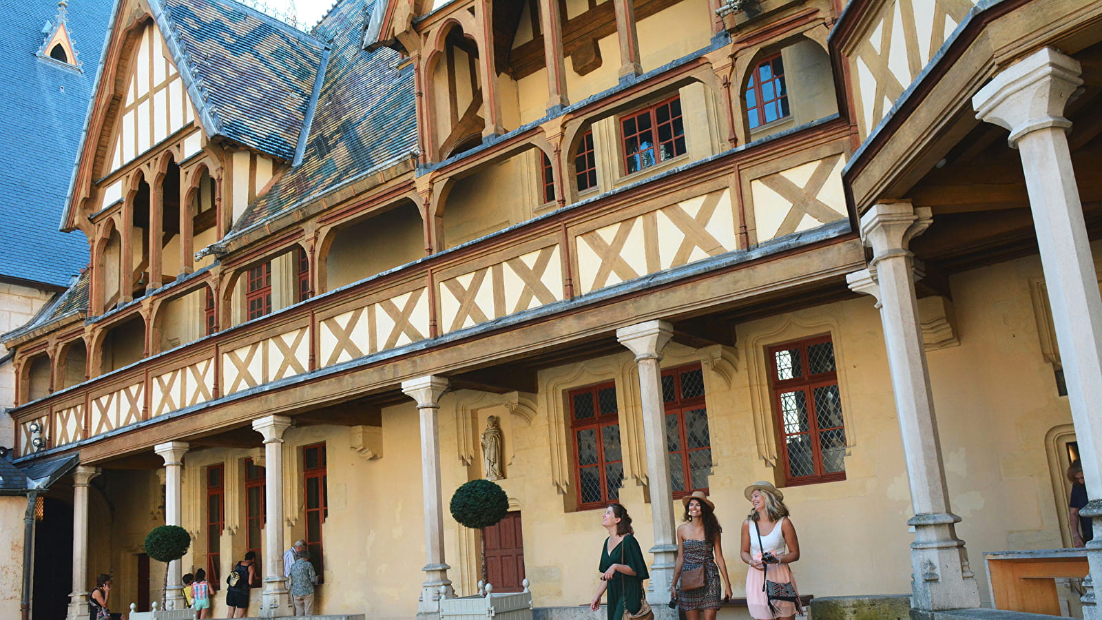 Hospices de Beaune en été