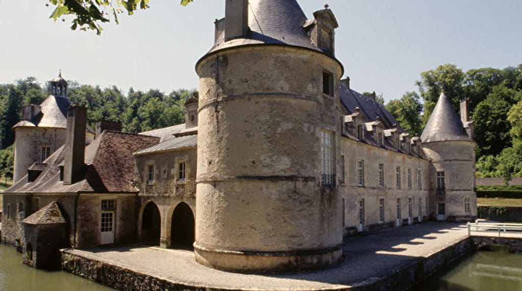 Guided Tour of the Chateau of Bussy-Rabutin Du 19 mai au 24 août 2024