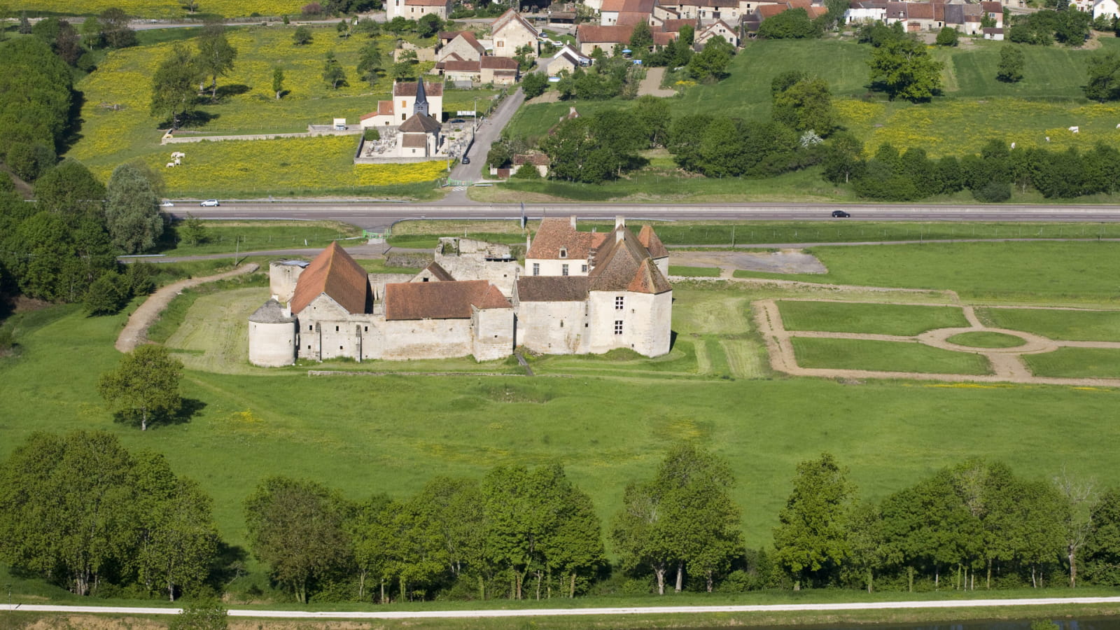 Boucle locale en espace partagé : au fil de l'Armançon