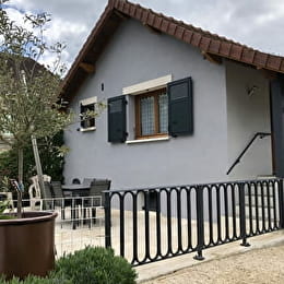 Grand Studio 'Entre Saône et Vignes' - TRECLUN