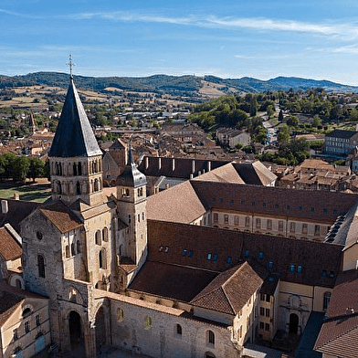 Le Chemin de Saint-Jacques de Beaune à Cluny