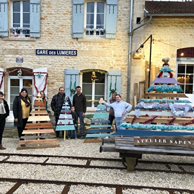 Atelier FABRICATION DE SAPIN EN BOIS DE RECUPERATION