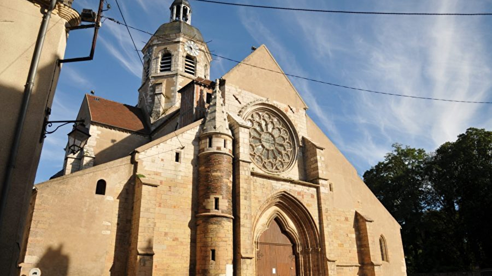 Visite de l’église Saint-Martin de Seurre : entre histoire, légendes et architecture