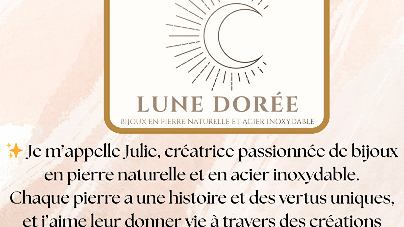 Lune dorée s'invite dans la vitrine de l'office de tourisme