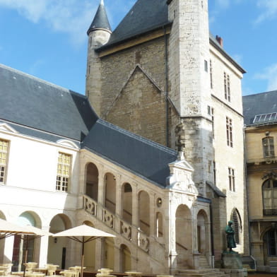 Les Ducs de Bourgogne et leur palais par Philippe le Bon