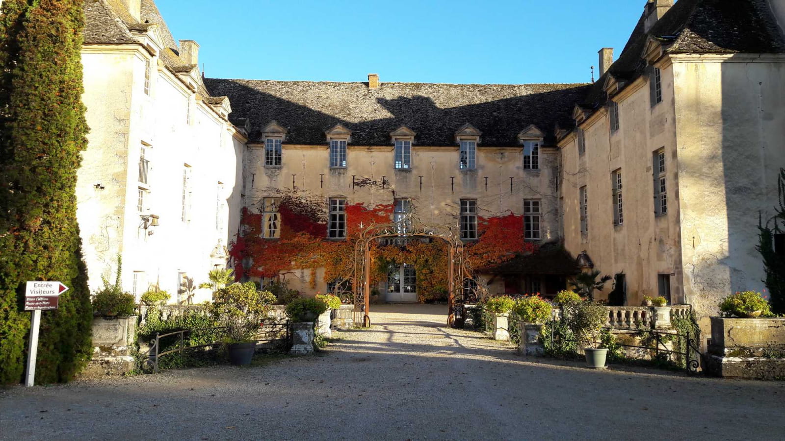 Château de Savigny- les-Beaune