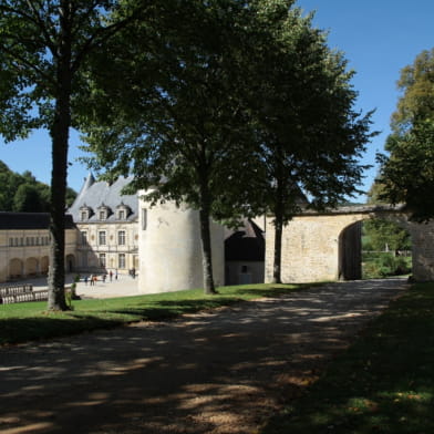Château de Bussy-Rabutin, le grand commun