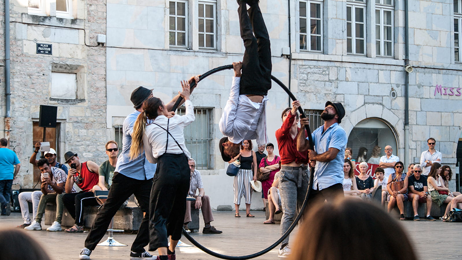 The Floor et conférence dansée (Compagnie MehDia) à Montbard