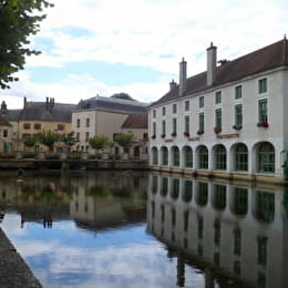 Ancien lavoir et tribunal de Laignes - LAIGNES