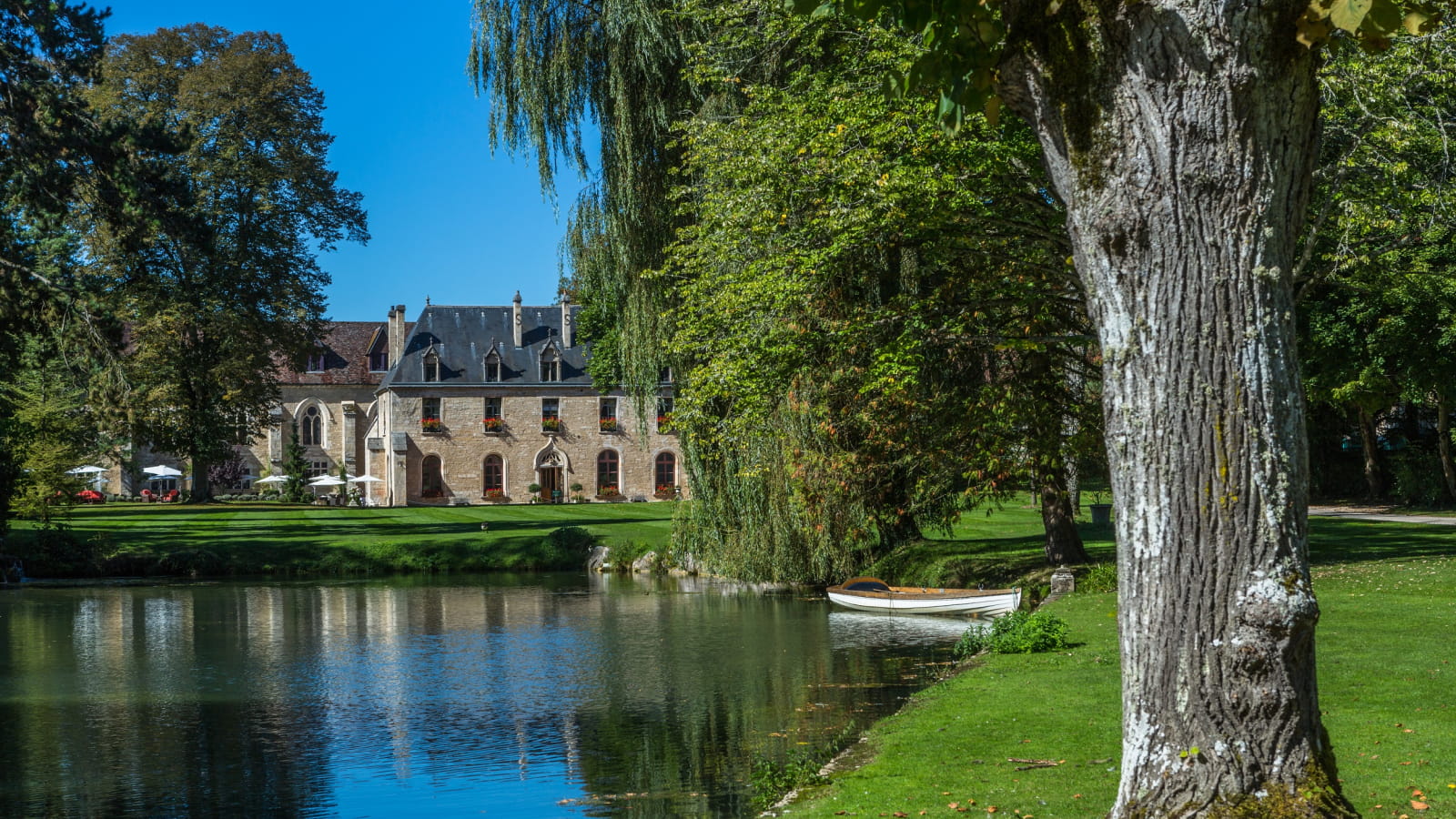 Abbaye de La Bussière-sur-Ouche