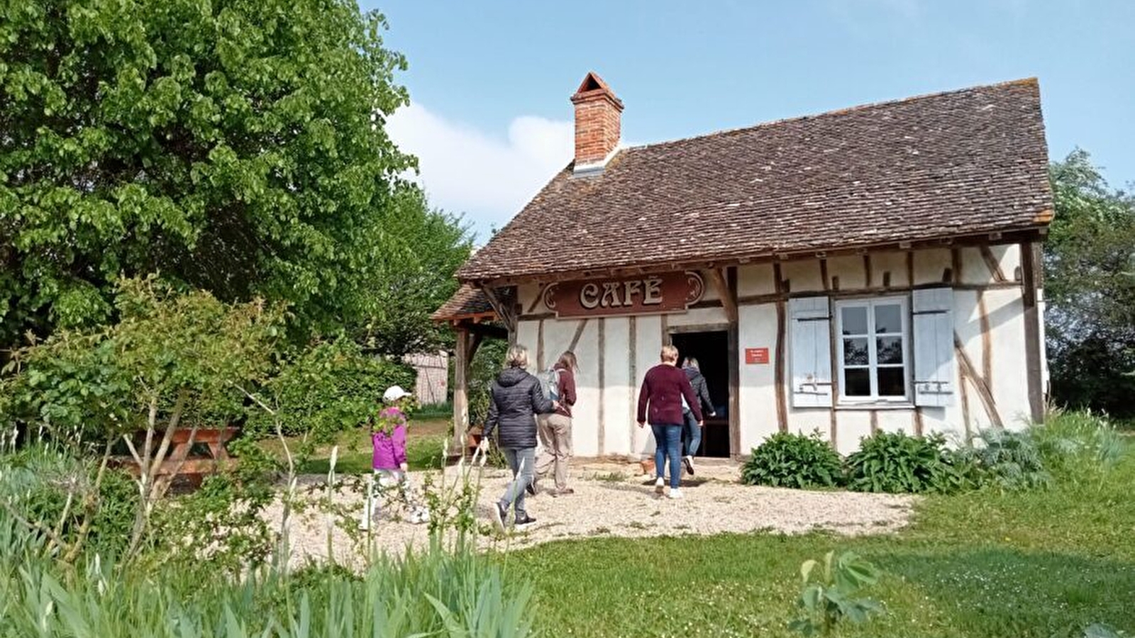 Exposition de photographies au musée de plein air de l'Etang Rouge