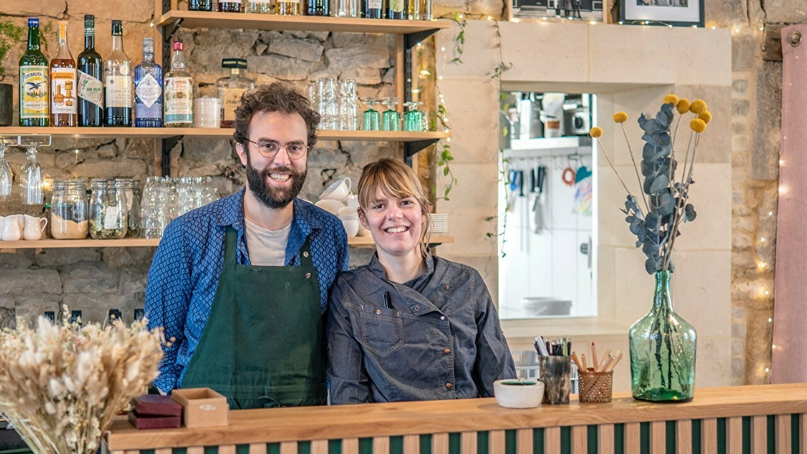 Monique, boire et manger