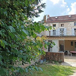 Grande maison familiale historique et de caractère - MONTBARD