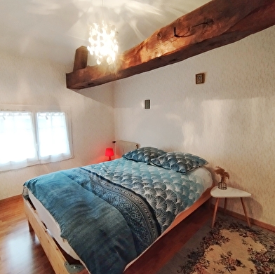 La Maison aux Volets Bleus