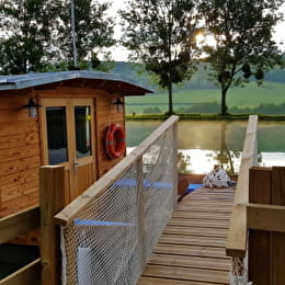 Les Lodges du Canal de Bourgogne - la Toue cabanée - CHASSEY