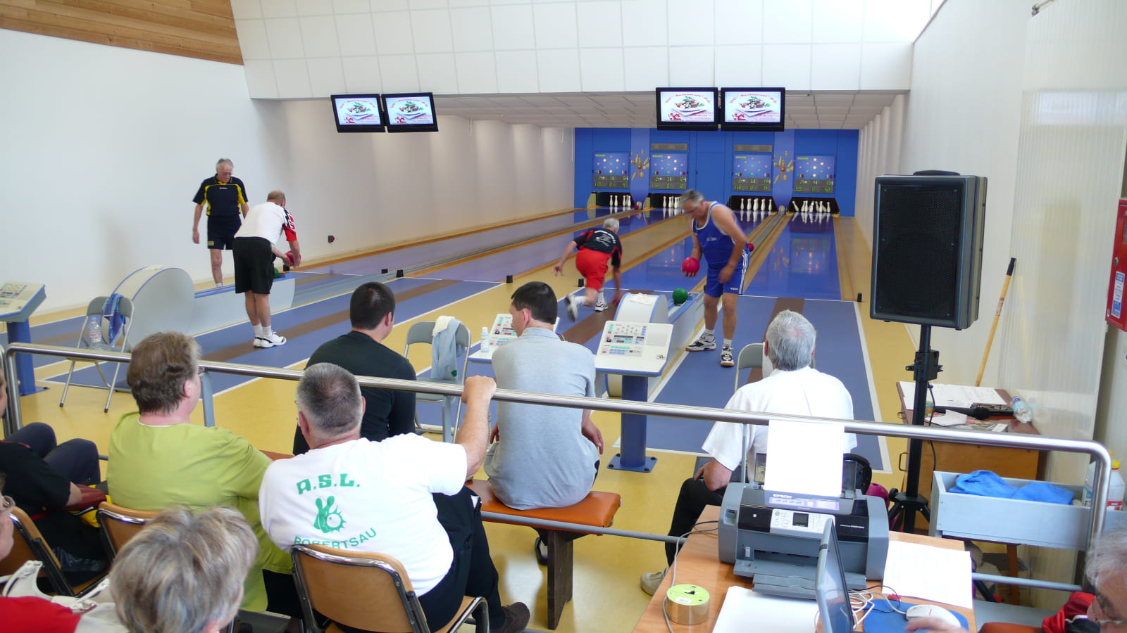 Initiations au jeu de quilles (bowling classic)