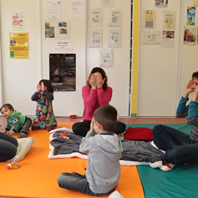Atelier communication gestuelle associée à la parole pour tout-petits