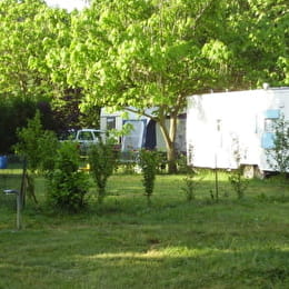 Camping Municipal de Pouilly-sur-Saône - POUILLY-SUR-SAONE