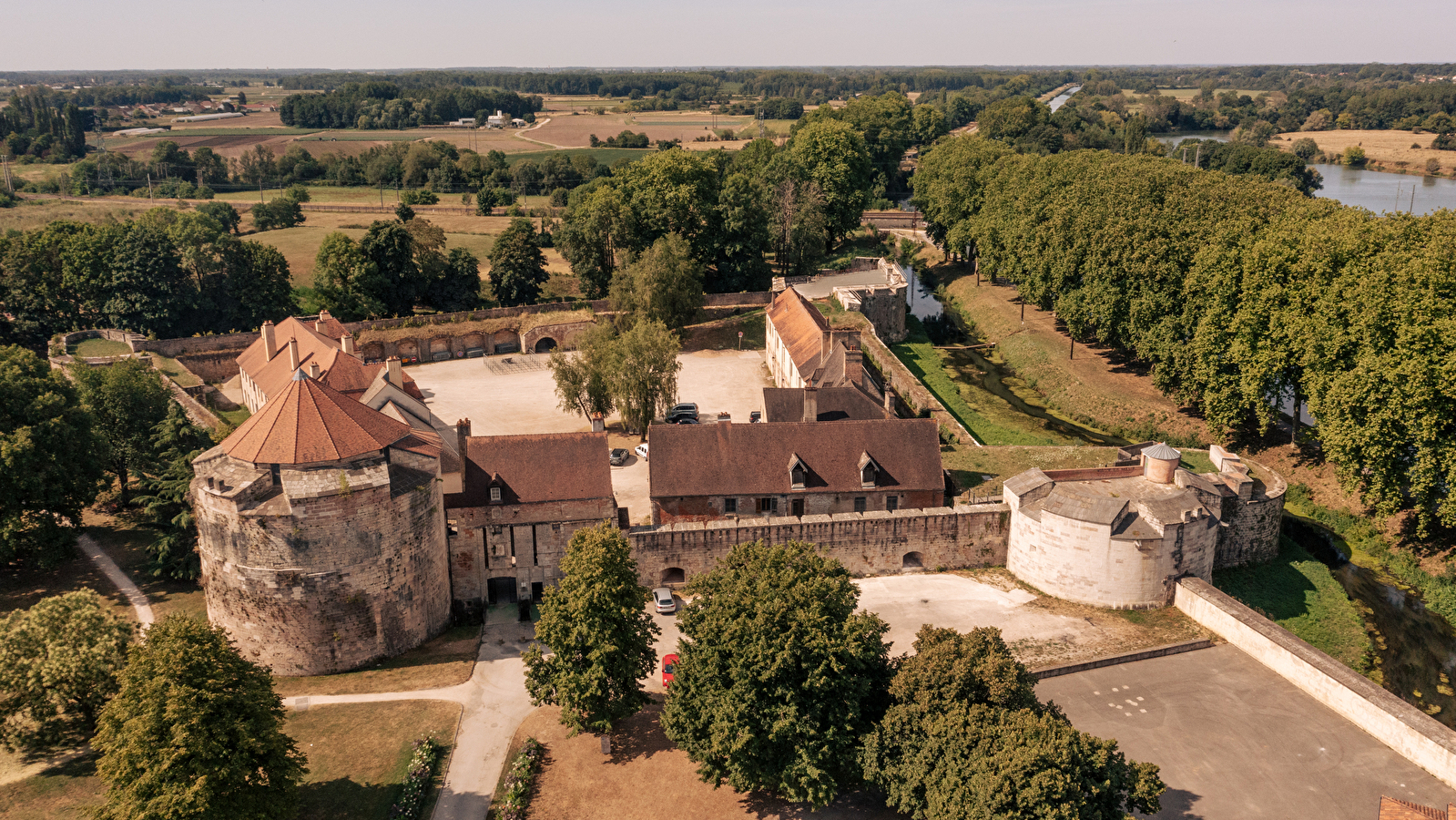 Le château d'Auxonne, un héritage historique à visiter