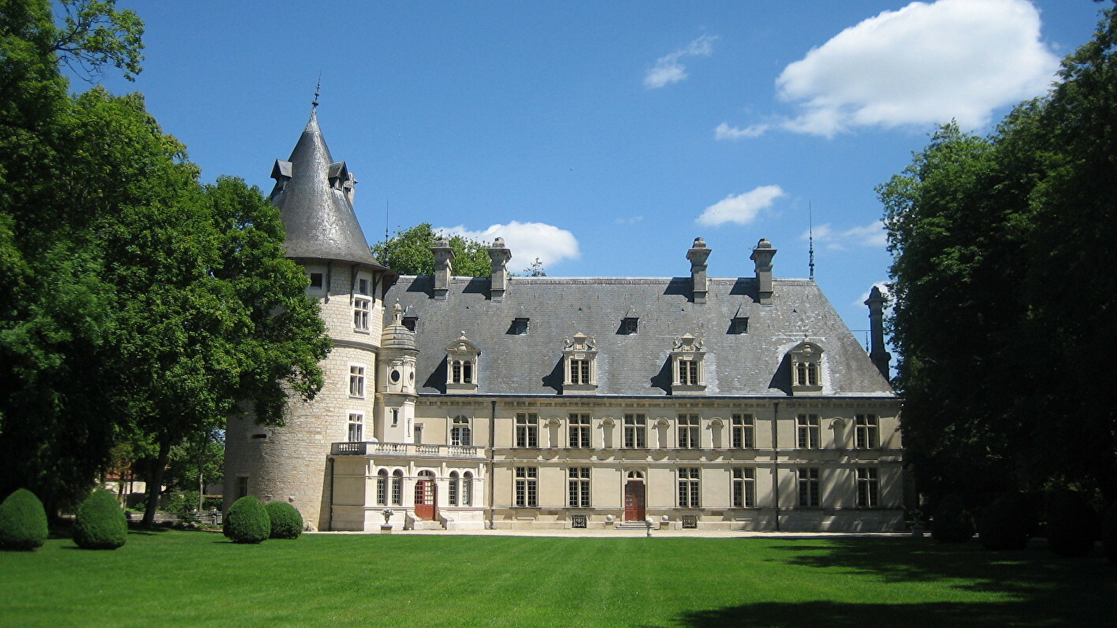 Château de Montigny-sur-Aube