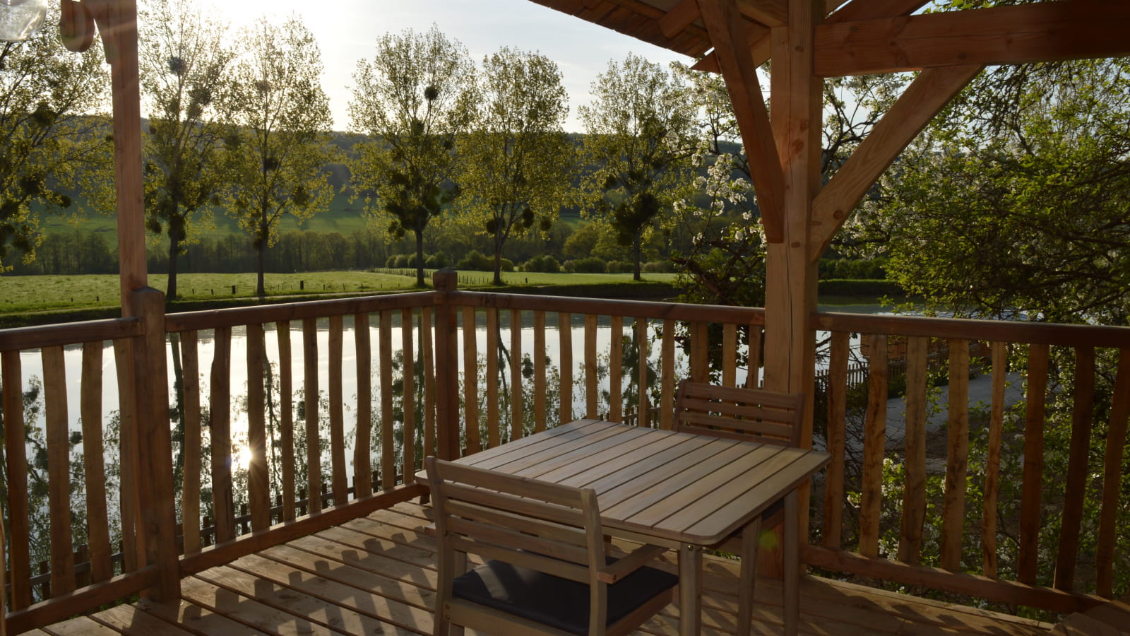 Les Lodges du Canal de Bourgogne - la Cabane Lagom