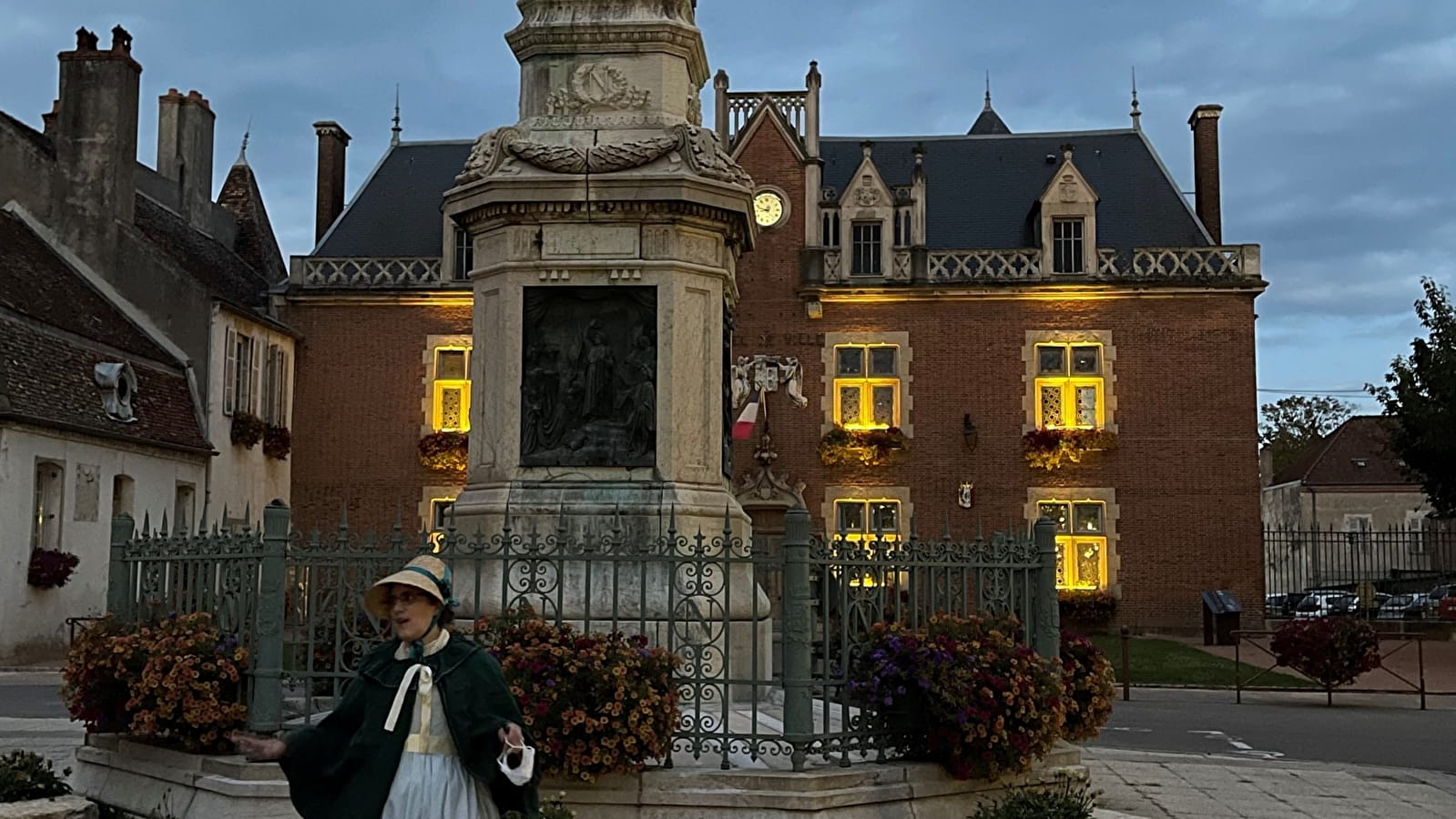 Visite nocturne d'Auxonne à la lanterne