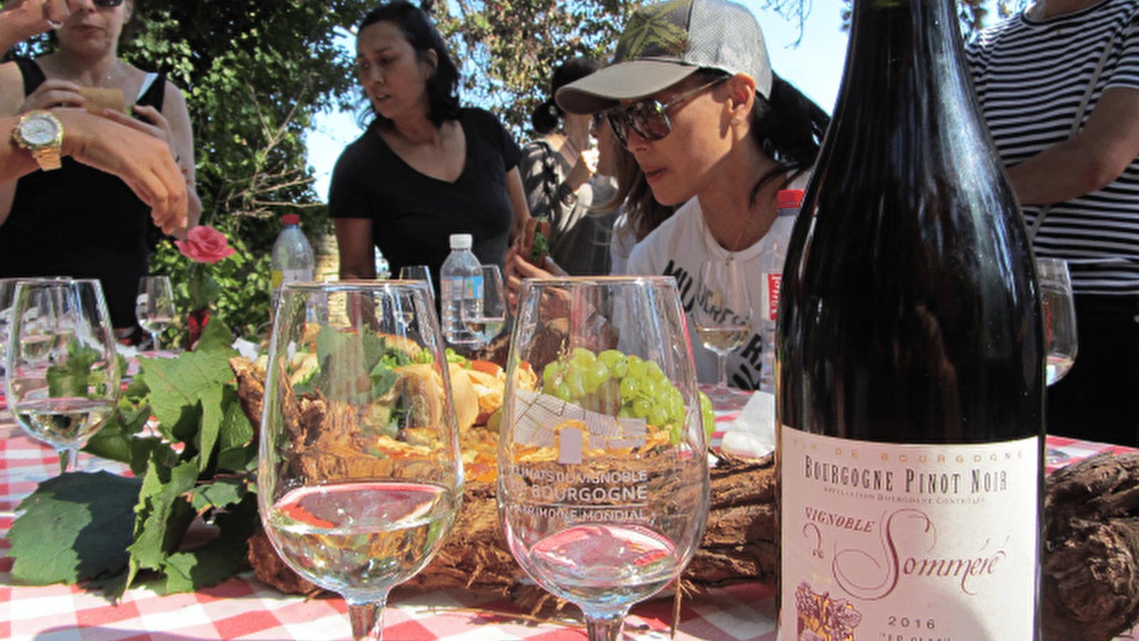 Aux tours des vins de Bourgogne 