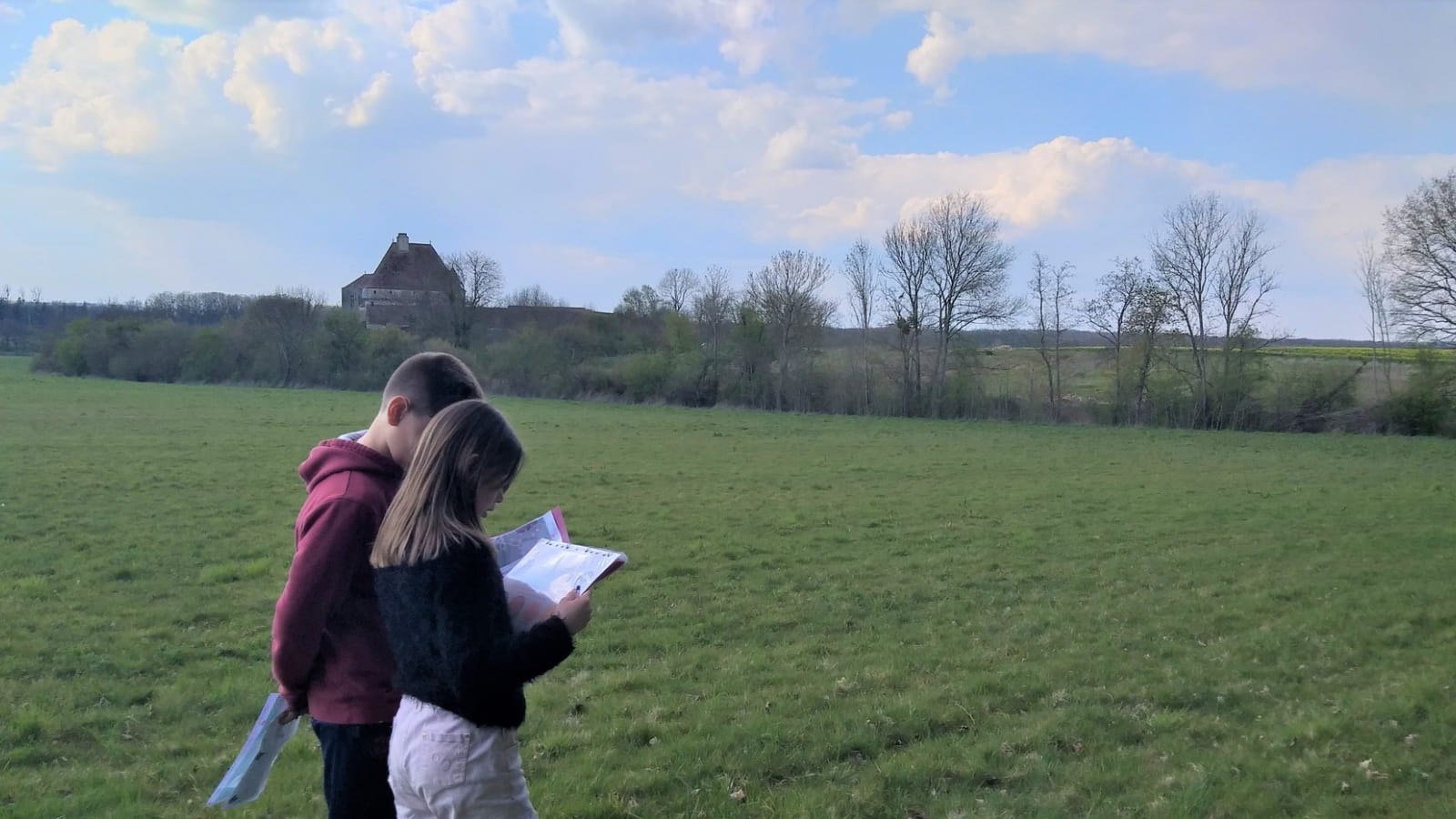 Bois de Rosières : Enigmes du Roi et de la Reine - Jeu de Piste Familial