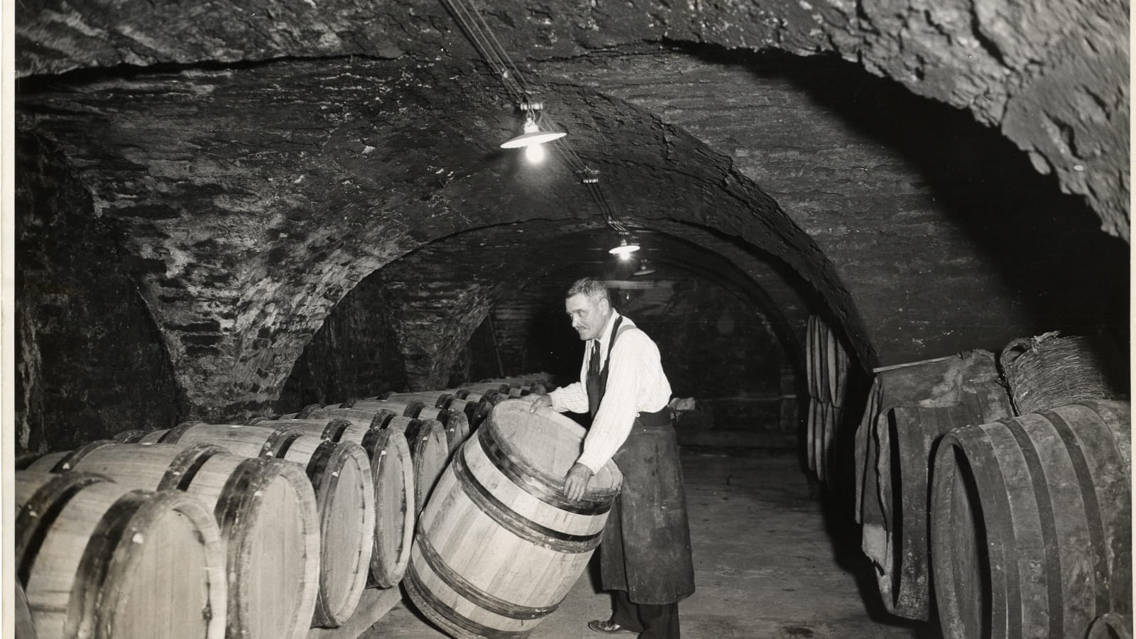Visite guidée des anciennes caves et de l'univers viticole des Hospices Civils de Beaune
