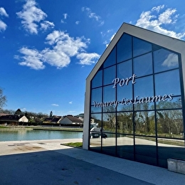 Aire pour camping-cars - VENAREY-LES-LAUMES